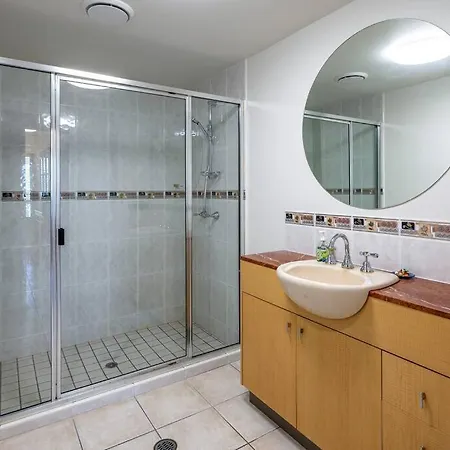 An Adorable Apartment On Abbott - Stunning Views Cairns Exterior photo