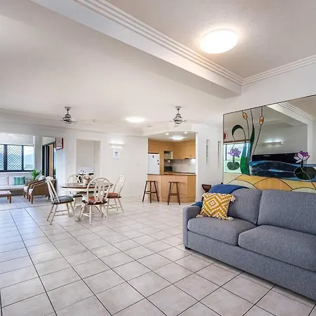 An Adorable Apartment On Abbott - Stunning Views Cairns Exterior photo